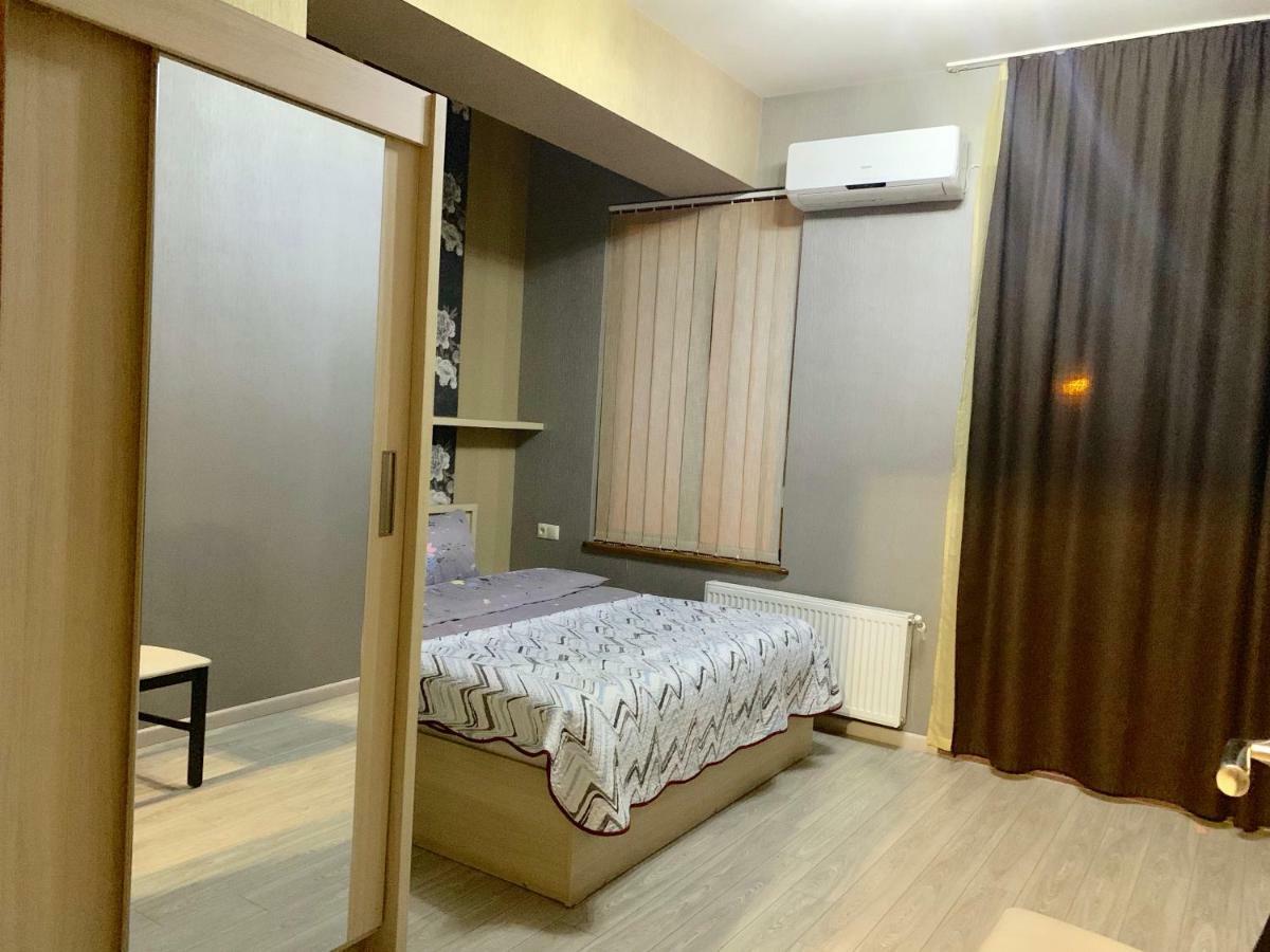 Lilika Apartments On Meskhishvili Tbilisi Bagian luar foto